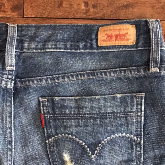 Levi’s shorts - Picture 3 of 4